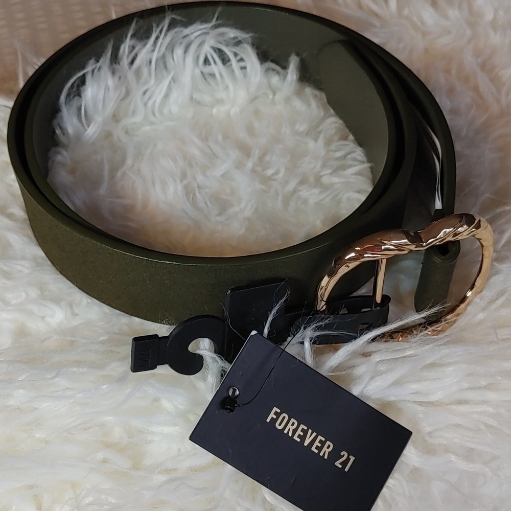 NWT Olive & Gold Faux Leather Belt